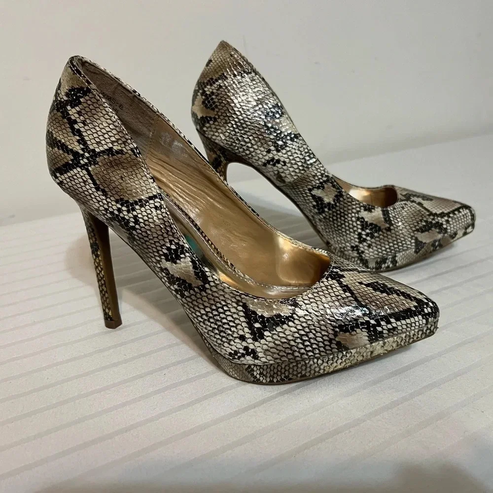 Report Tashi Faux Leather Snakeskin textured Stiletto Heel SZ 8